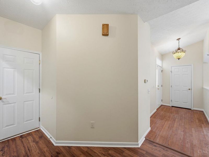 6183 Pondside Drive, Hamilton Twp, OH 45039 Photo 15