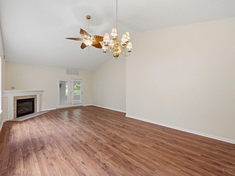 6183 Pondside Drive, Hamilton Twp, OH 45039 Photo 18