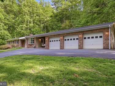99 CAREFREE LANE, BOYCE, VA 22620