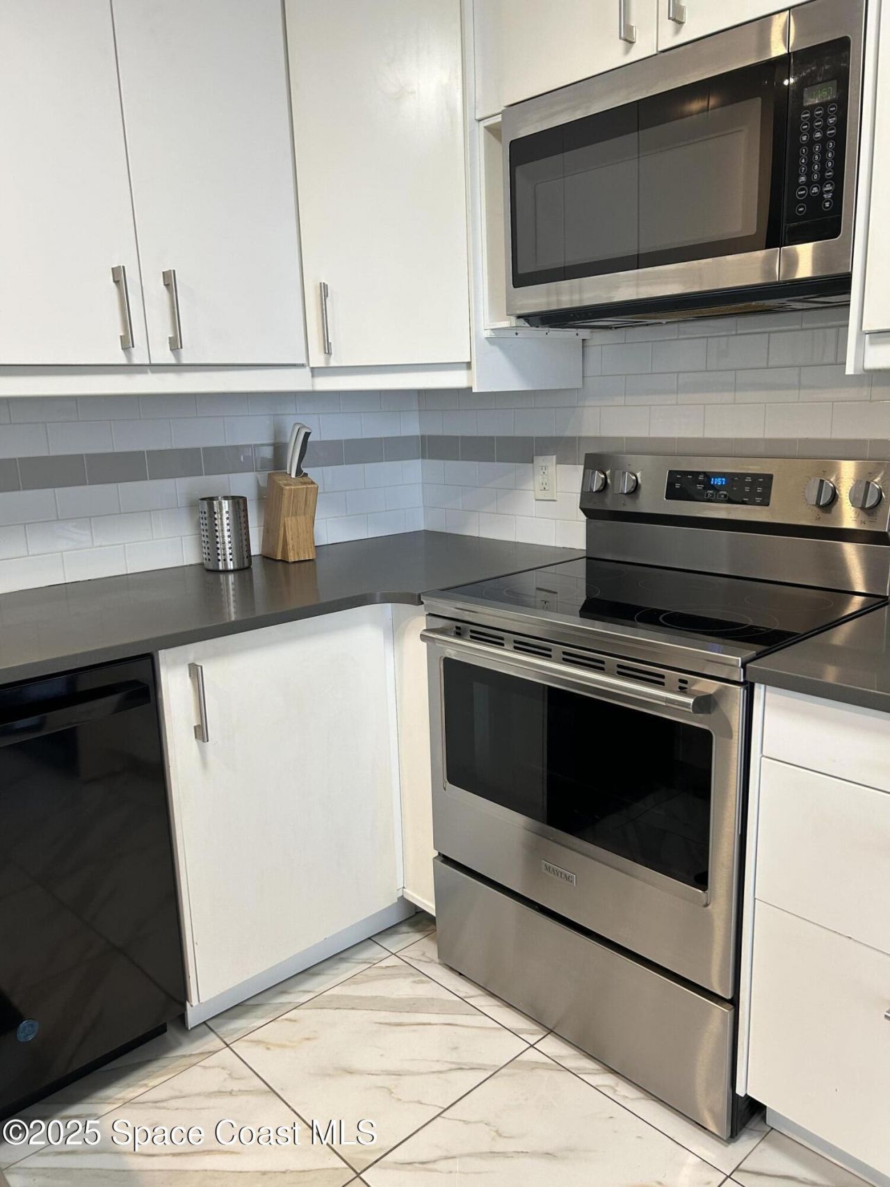 8401 N Atlantic Avenue, Unit B-3, Cape Canaveral, FL 32920 Photo