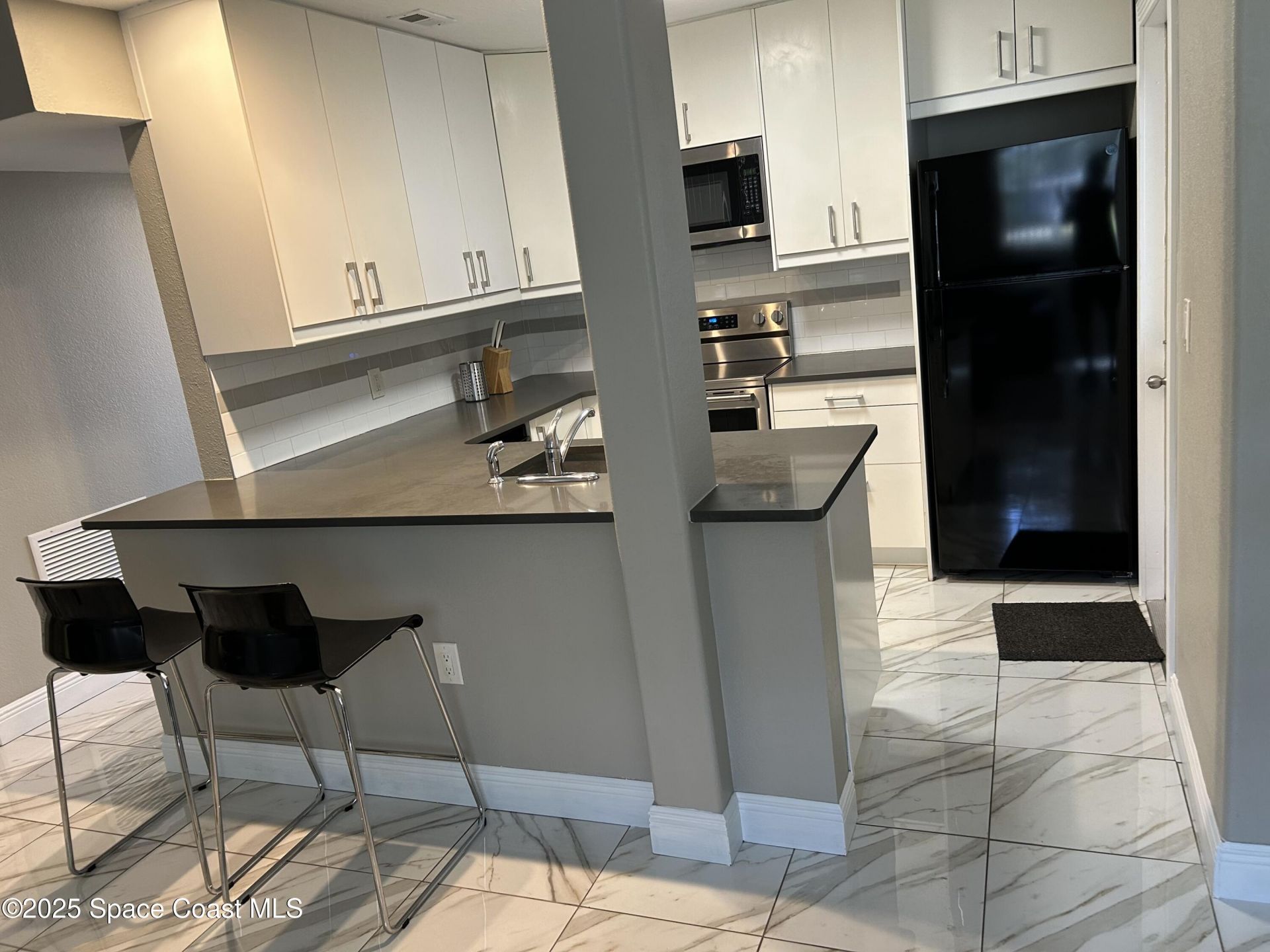 8401 N Atlantic Avenue, Unit B-3, Cape Canaveral, FL 32920 Photo