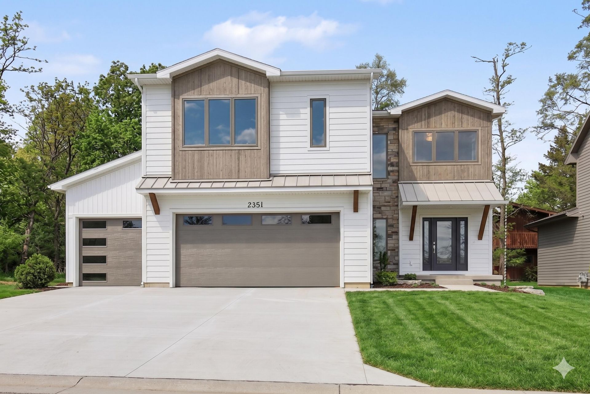 2351 Elinor Lane Se, Unit 2A, East Grand Rapids, MI 49506 Main Photo