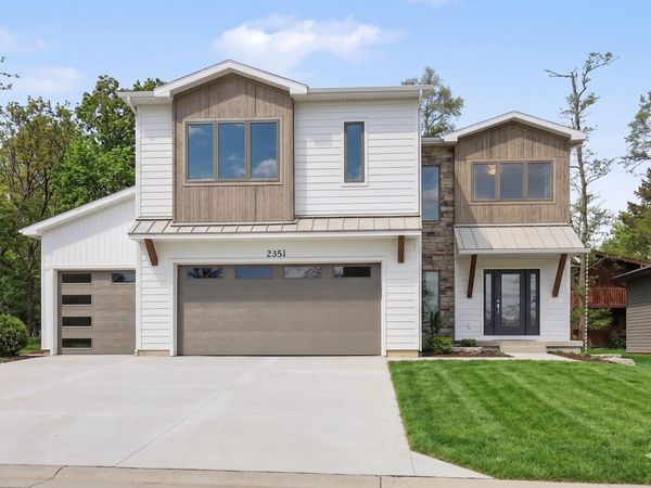 2351 Elinor Lane SE, Unit 2A, East Grand Rapids, MI 49506