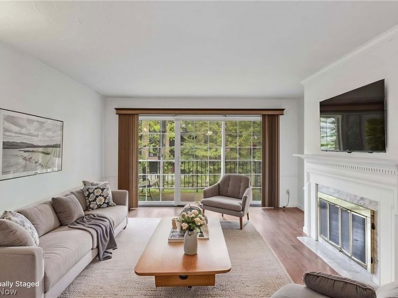 22701 Center Ridge Road , Unit 212, Rocky River, OH 44116 Photo 5