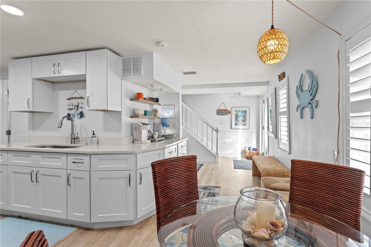 13095 Gulf Lane , Madeira Beach, FL 33708 Photo