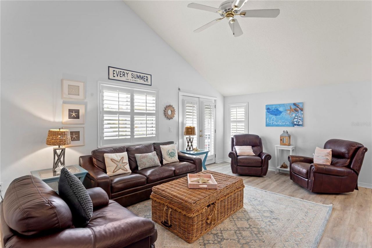 13095 Gulf Lane , Madeira Beach, FL 33708 Photo