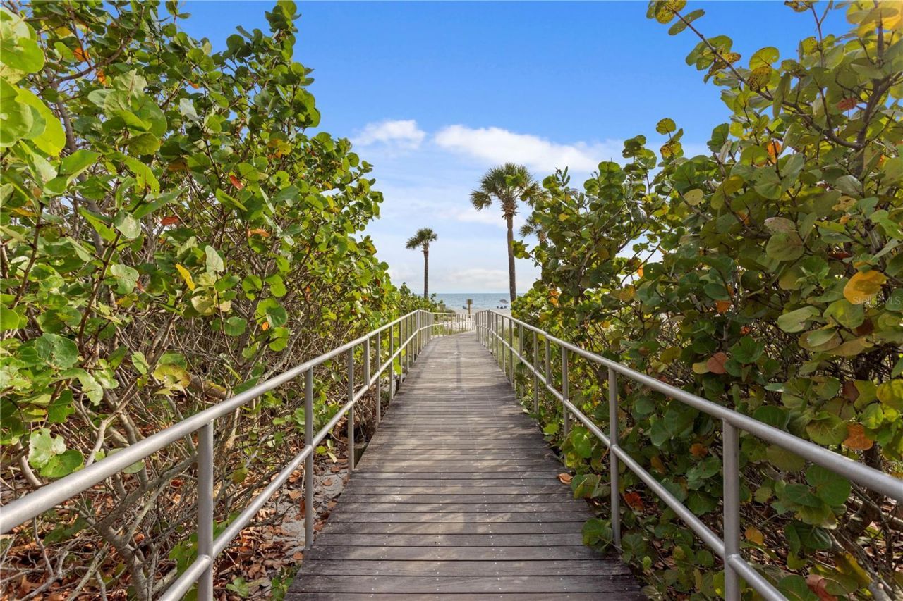 13095 Gulf Lane , Madeira Beach, FL 33708 Photo