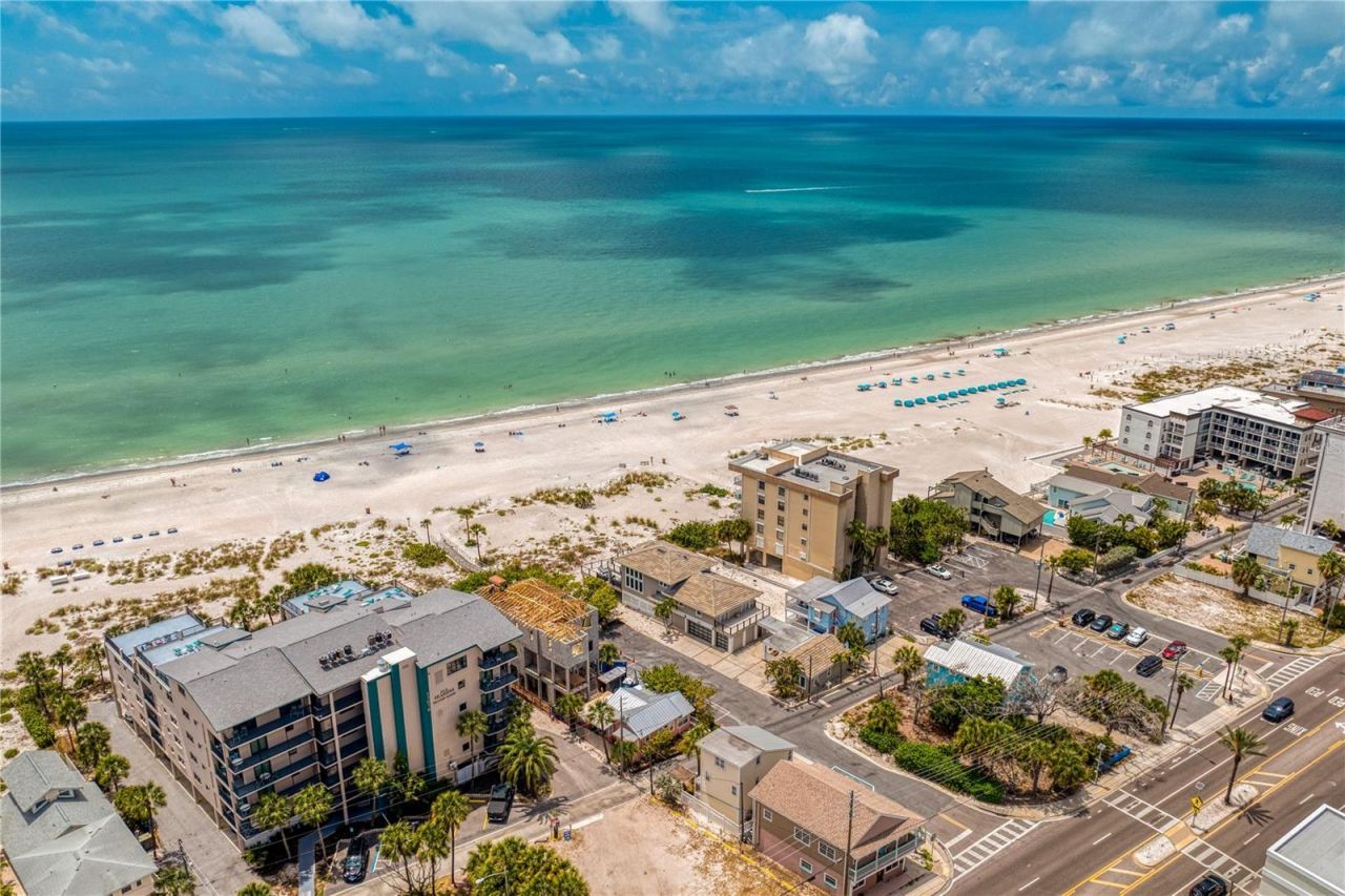 13095 Gulf Lane , Madeira Beach, FL 33708 Photo