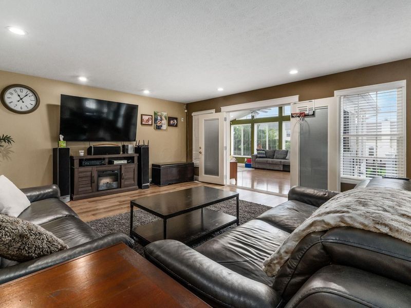 916 Washington Street , Pickerington, OH 43147 Photo 17