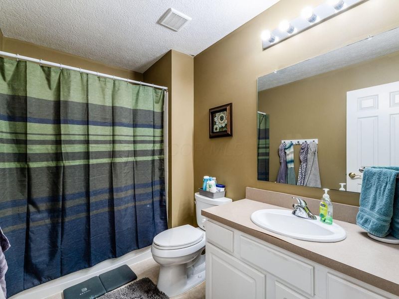 916 Washington Street , Pickerington, OH 43147 Photo 32