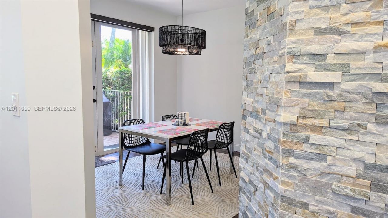 1181 SW 158th Ave, Unit 1181, Pembroke Pines, FL 33027 Photo