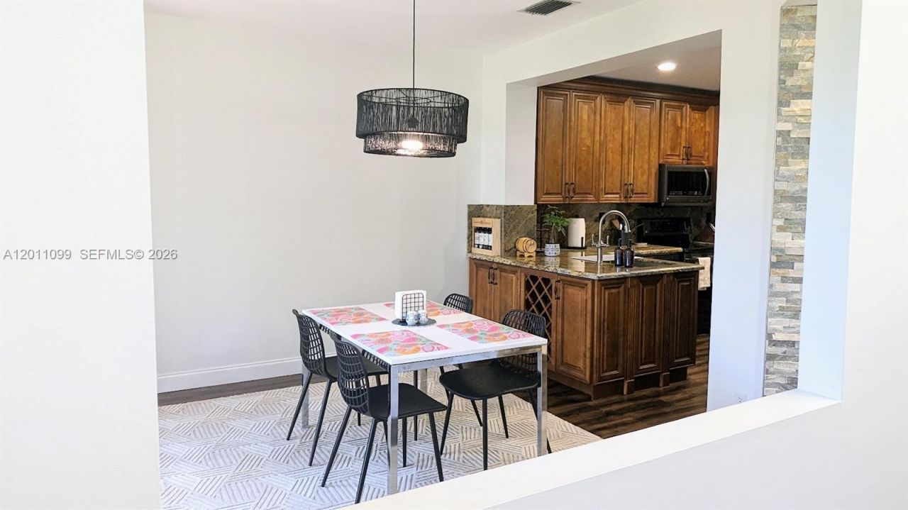 1181 SW 158th Ave, Unit 1181, Pembroke Pines, FL 33027 Photo