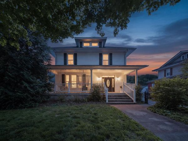201 Riverside Dr. , Russsell, KY 41169