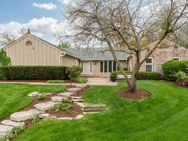 1401 Golden Bell Court , Downers Grove, IL 60515