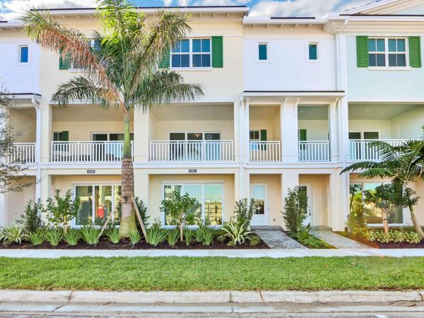 5352 Sagan Lane, Palm Beach Gardens, FL 33418