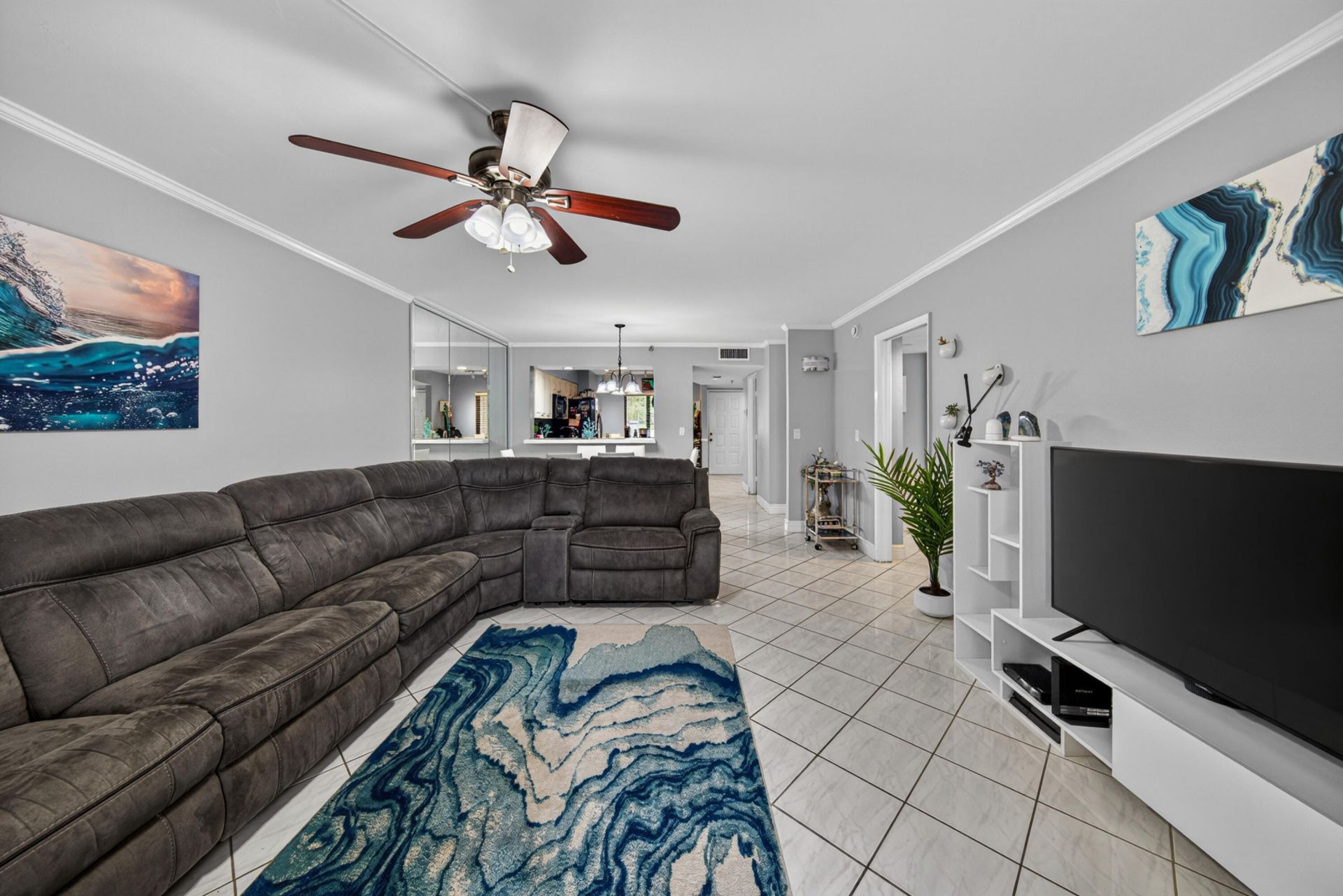 2200 S Cypress Bend Drive, Unit 101, Pompano Beach, FL 33069 Photo