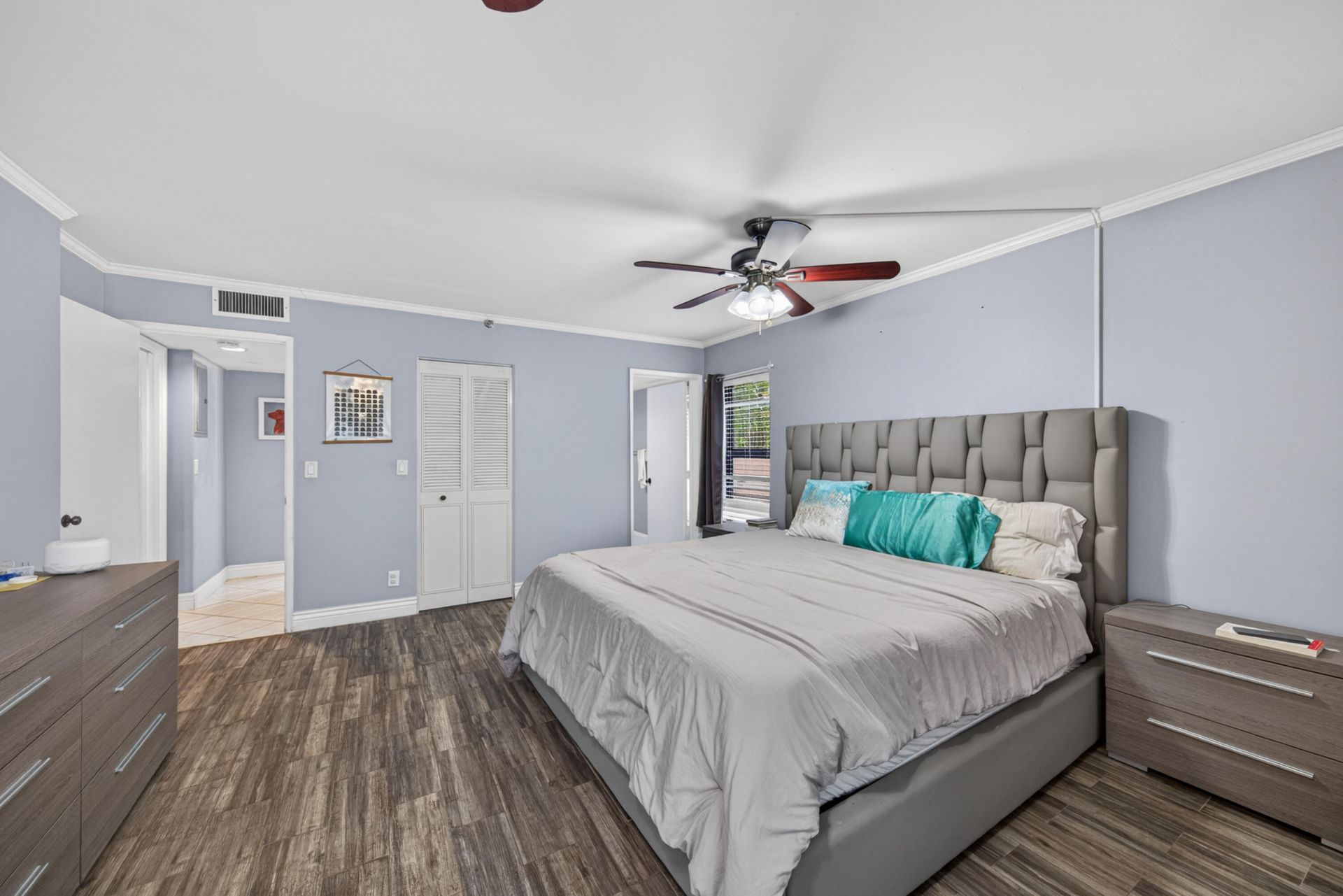 2200 S Cypress Bend Drive, Unit 101, Pompano Beach, FL 33069 Photo