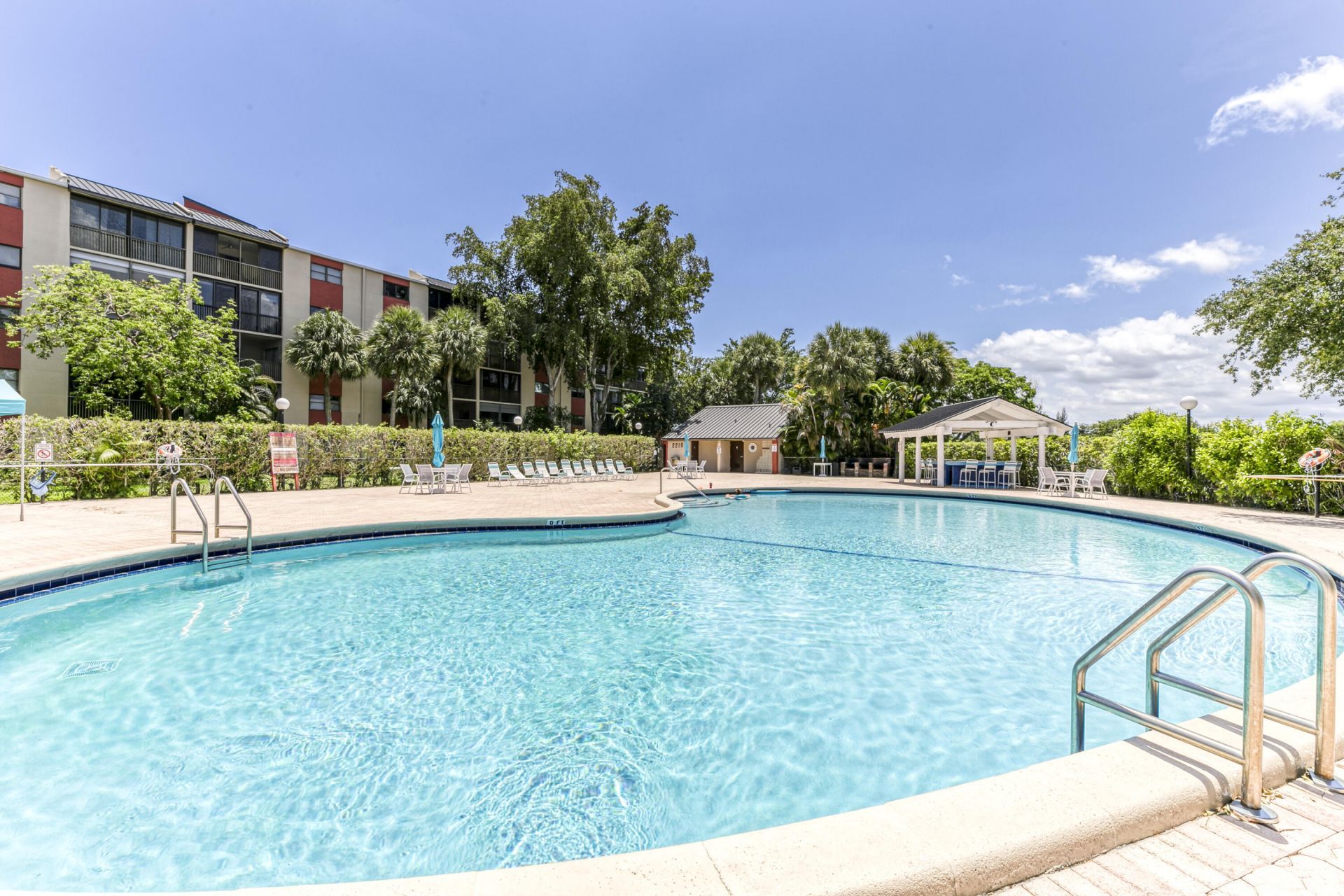 2200 S Cypress Bend Drive, Unit 101, Pompano Beach, FL 33069 Photo