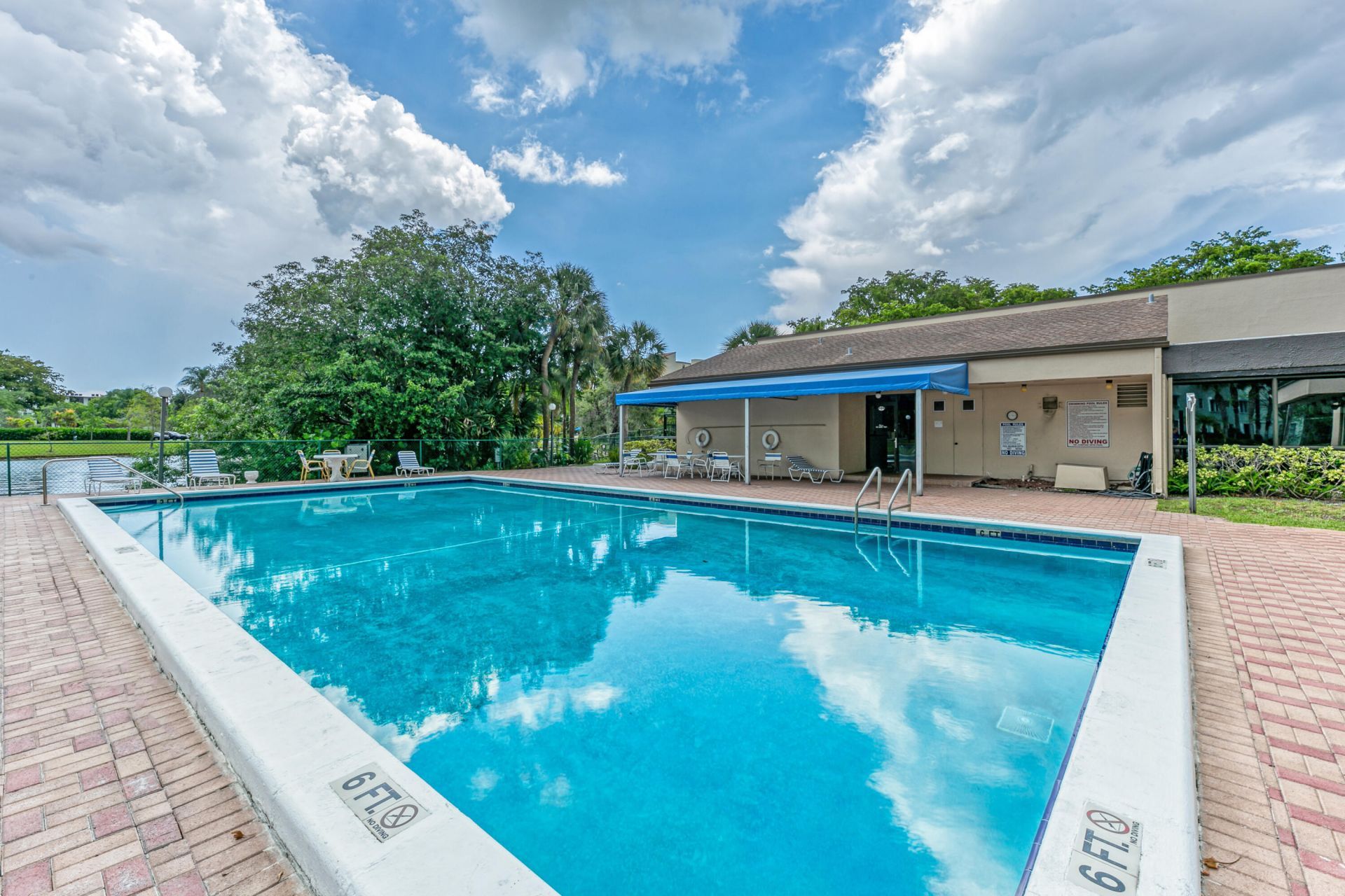 2200 S Cypress Bend Drive, Unit 101, Pompano Beach, FL 33069 Photo