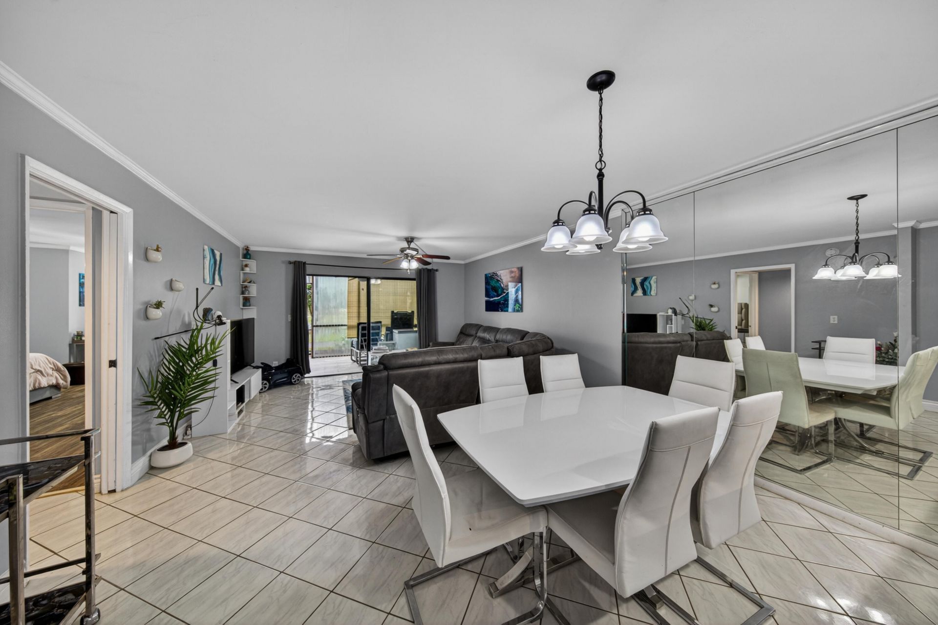 2200 S Cypress Bend Drive, Unit 101, Pompano Beach, FL 33069 Photo