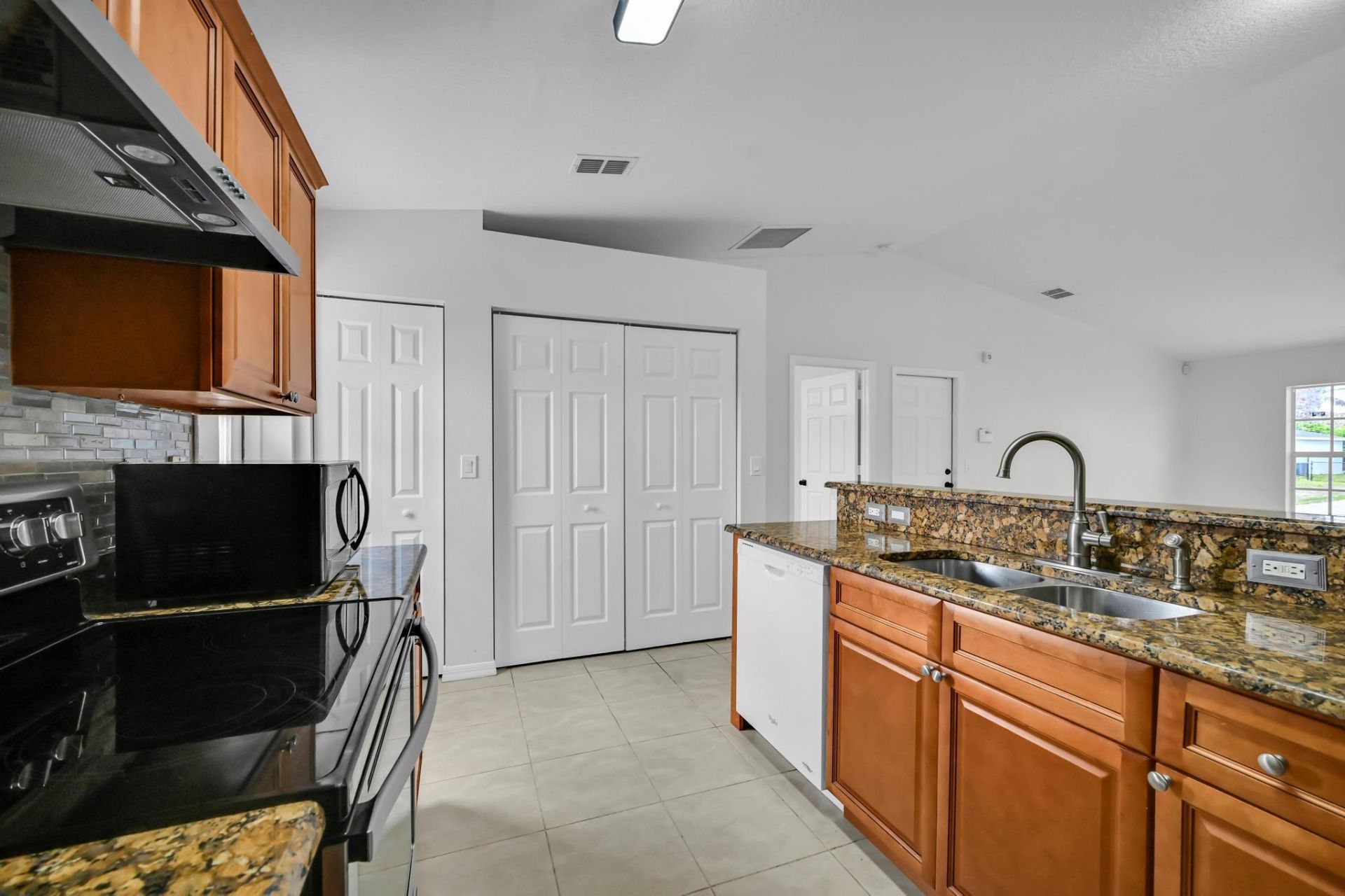 726 SW Bond Road, Port Saint Lucie, FL 34953 Photo