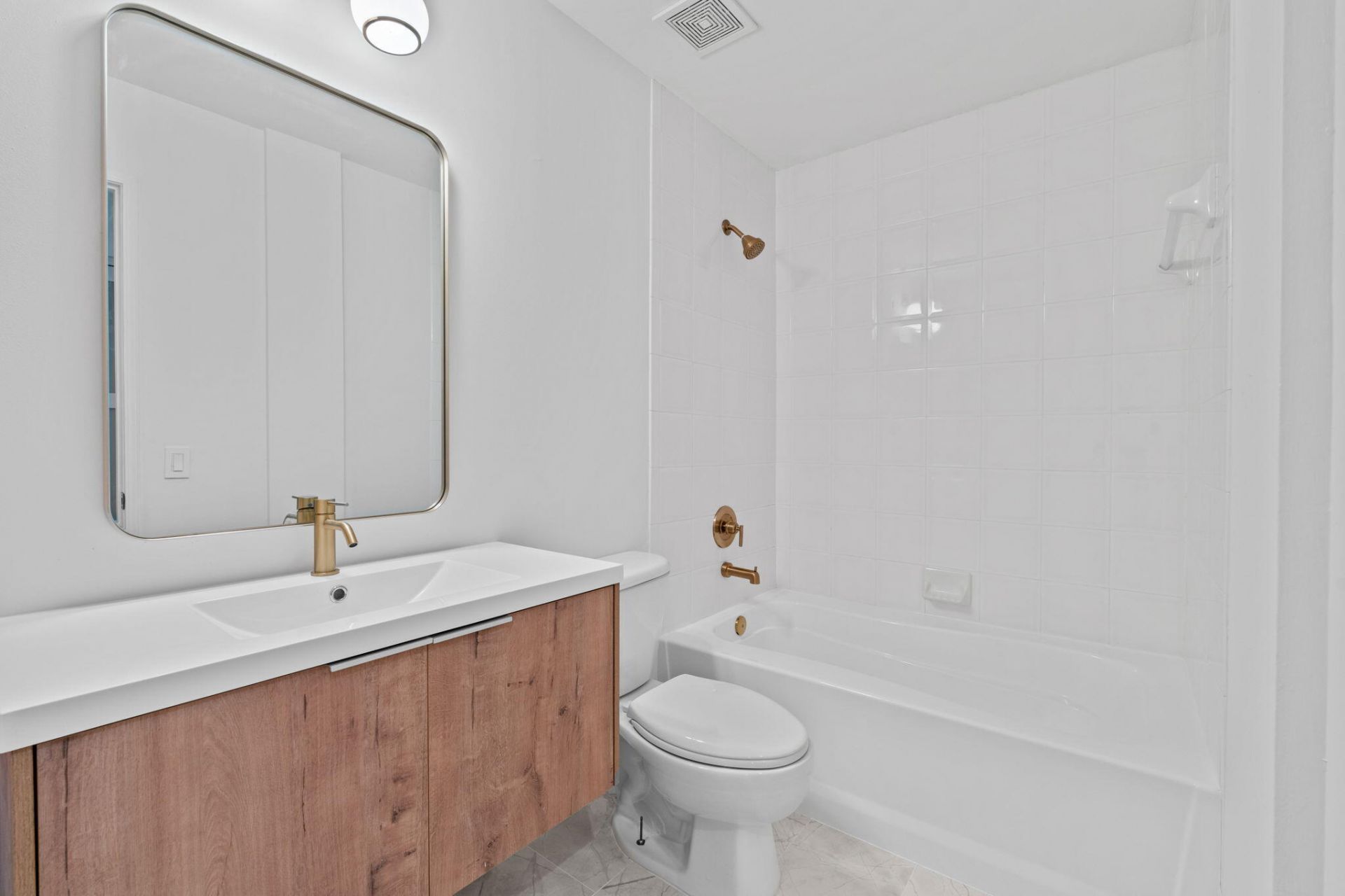 720 S Sapodilla Avenue, Unit 106, West Palm Beach, FL 33401 Photo