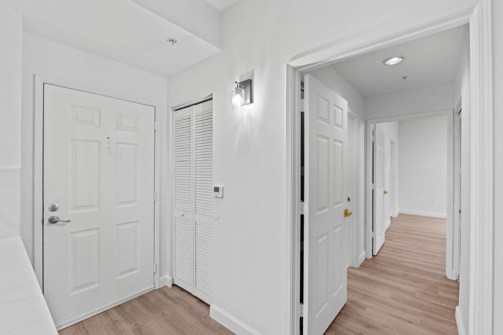 720 S Sapodilla Avenue, Unit 106, West Palm Beach, FL 33401 Photo