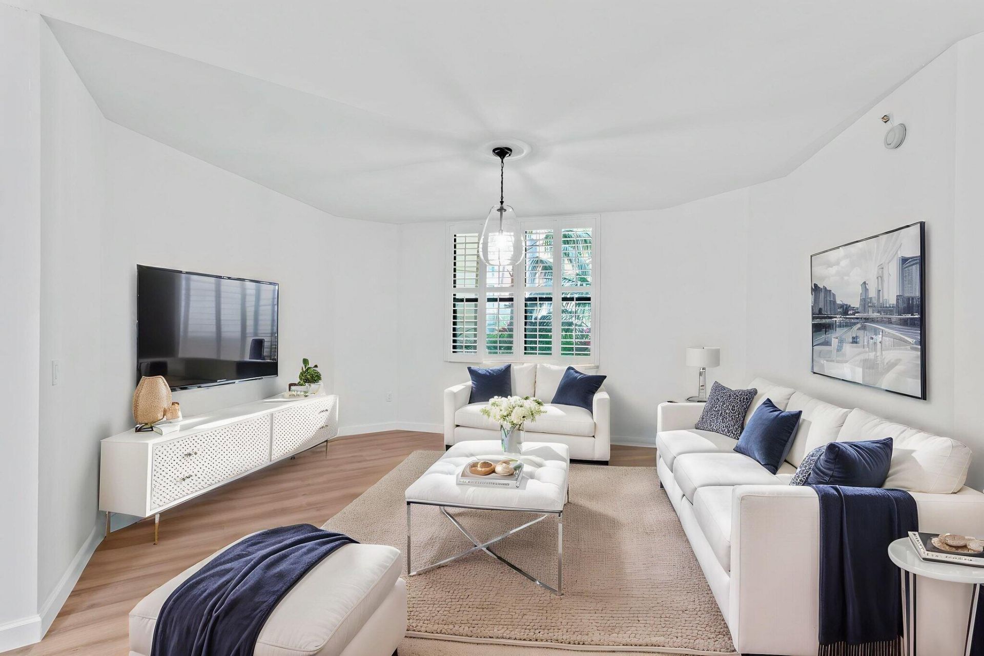 720 S Sapodilla Avenue, Unit 106, West Palm Beach, FL 33401 Photo
