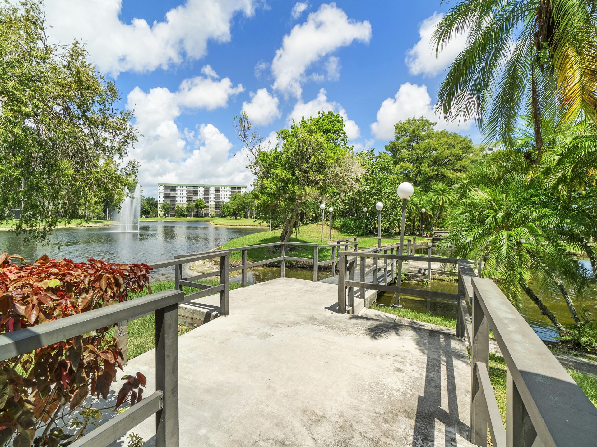 2236 N Cypress Bend Drive, Pompano Beach, FL 33069 Photo