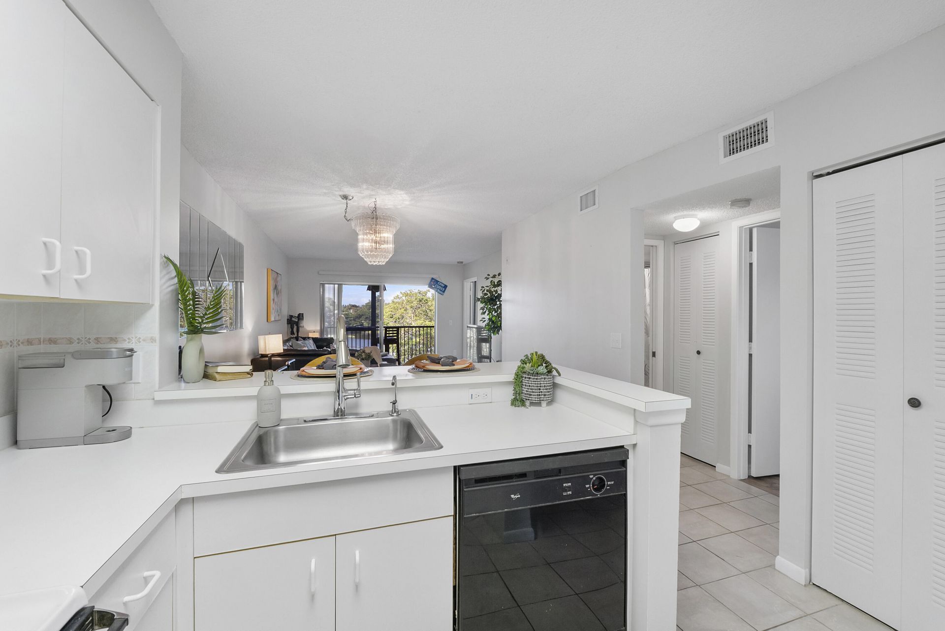 2236 N Cypress Bend Drive, Pompano Beach, FL 33069 Photo