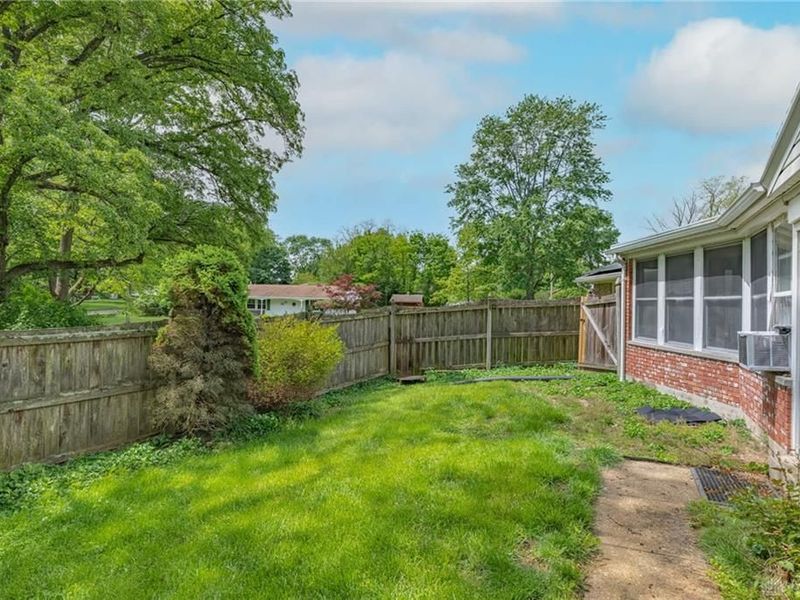 600 Laurelann Drive, Kettering, OH 45429 Photo 35