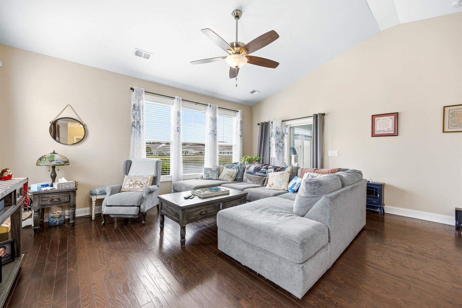 5440 Elba Way  Photo 11