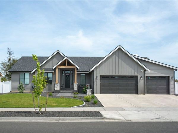 8616 N Molly St, Spokane, WA 99208