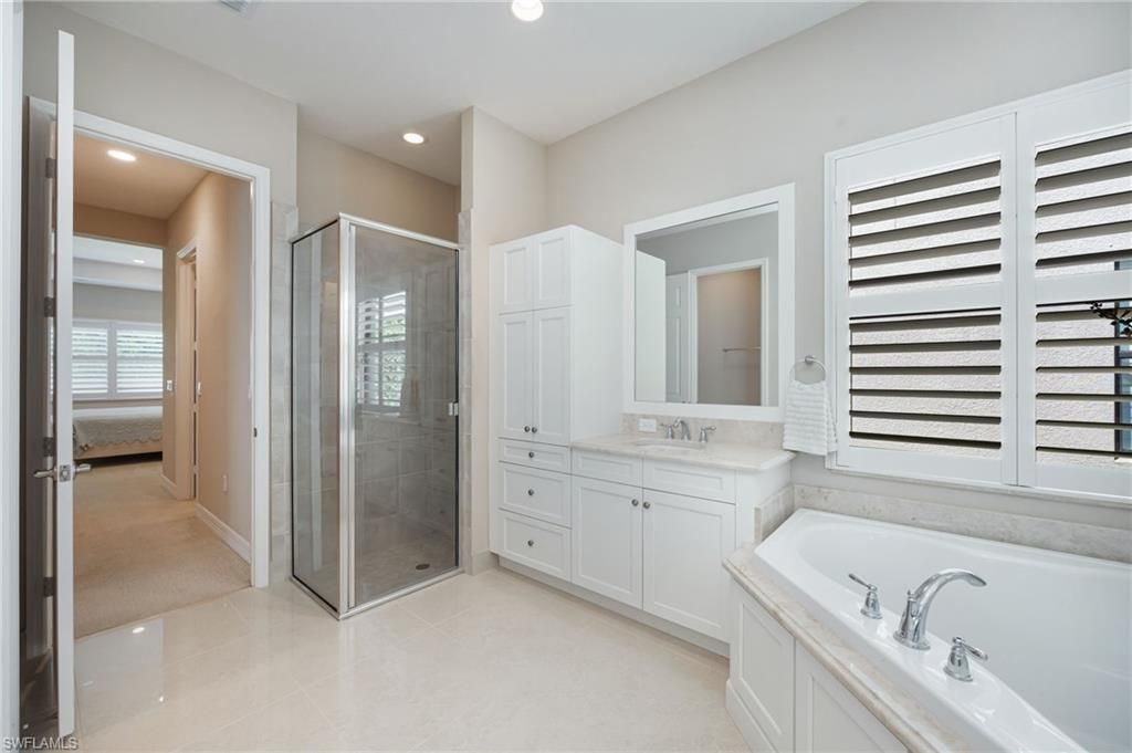 13736 Luna Dr, Naples, FL 34109 Photo