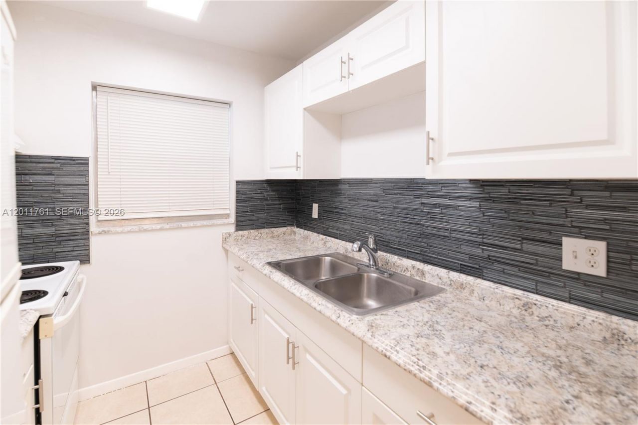606 S C St , Unit 103, Lake Worth, FL 33460 Photo
