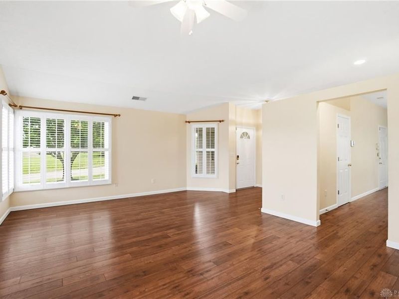 1324 Rosalind Drive, Miamisburg, OH 45342 Photo 6