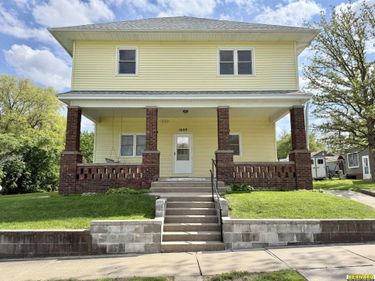 1609 3rd Avenue , Nebraska City, NE 68410