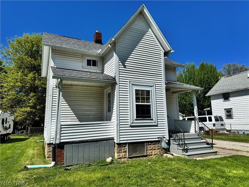 622 W 24th Street, Lorain, OH 44052 Photo 2