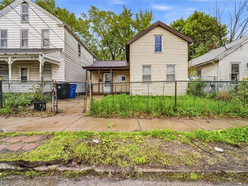 7610 Spafford Road, Cleveland, OH 44105 Photo 1