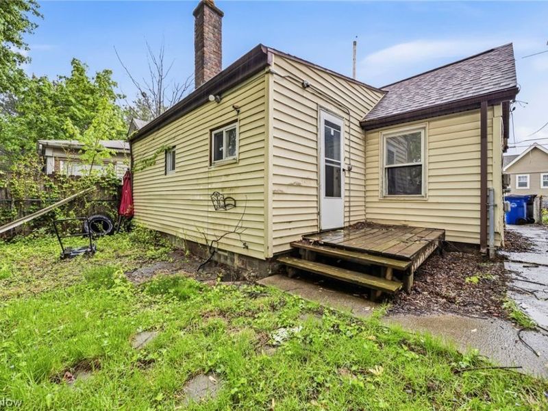 7610 Spafford Road, Cleveland, OH 44105 Photo 3