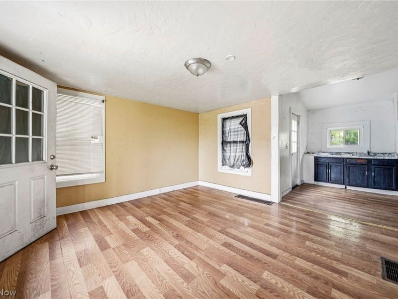 7610 Spafford Road, Cleveland, OH 44105 Photo 8