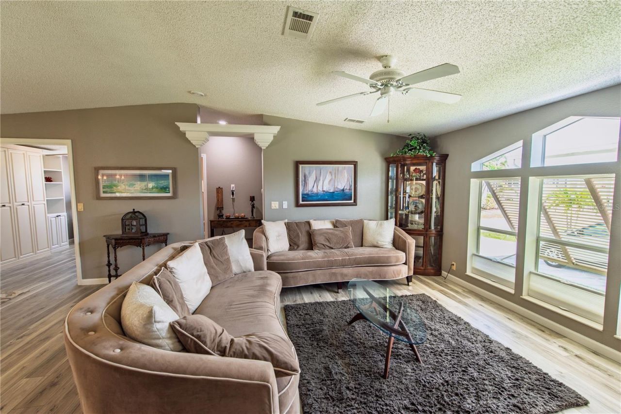 44 Windmill Boulevard, Punta Gorda, FL 33950 Photo