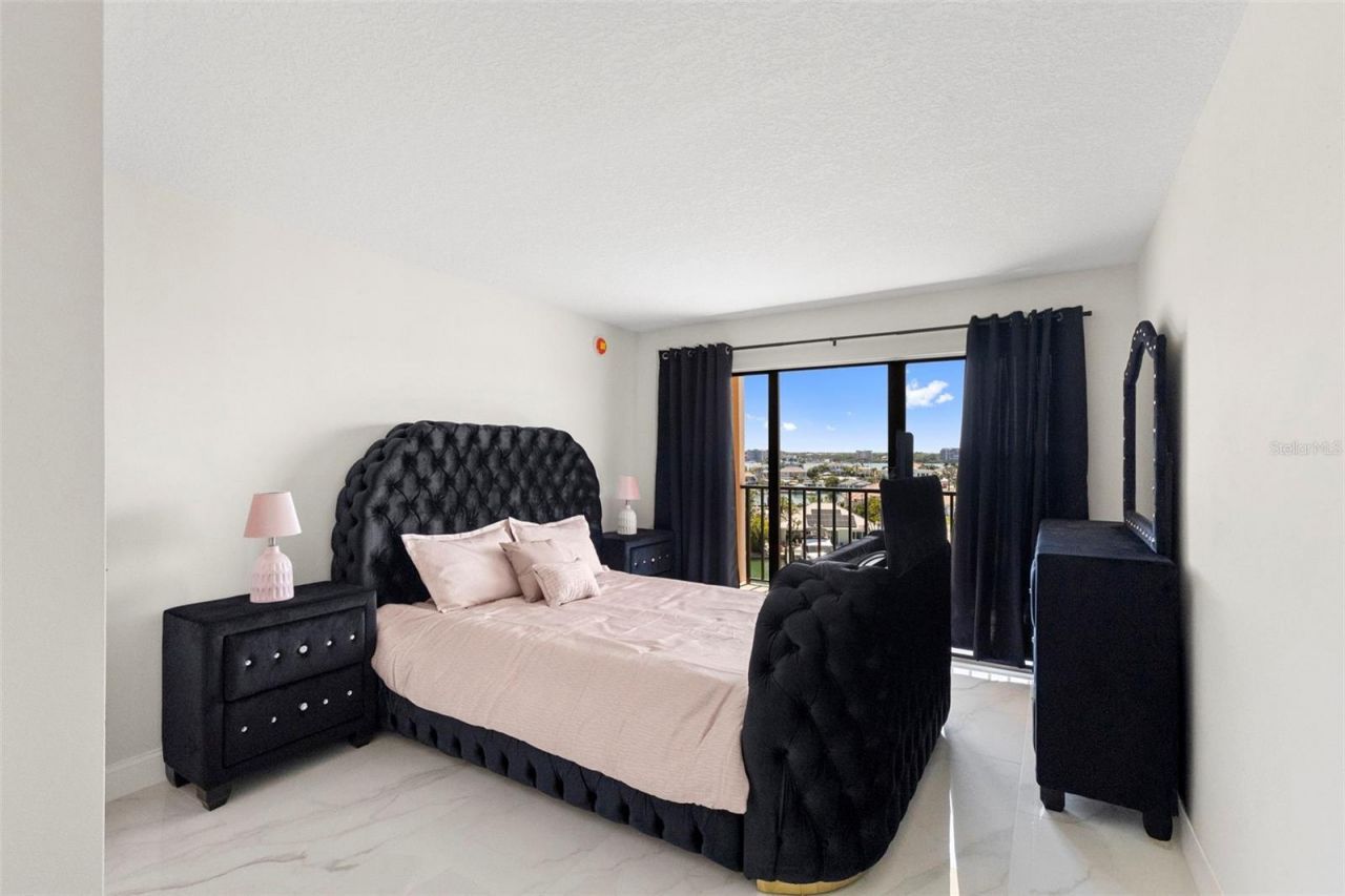 51 Island Way, Unit 608, Clearwater Beach, FL 33767 Photo