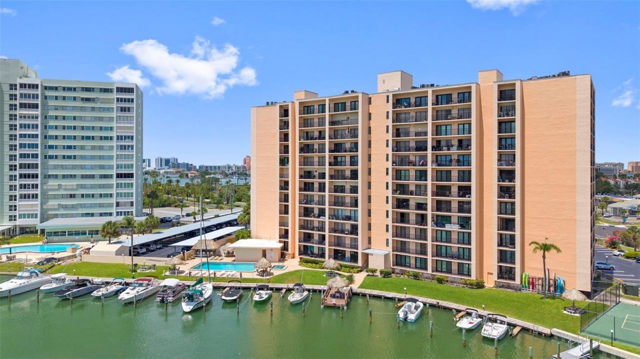51 Island Way, Unit 608, Clearwater Beach, FL 33767 Photo