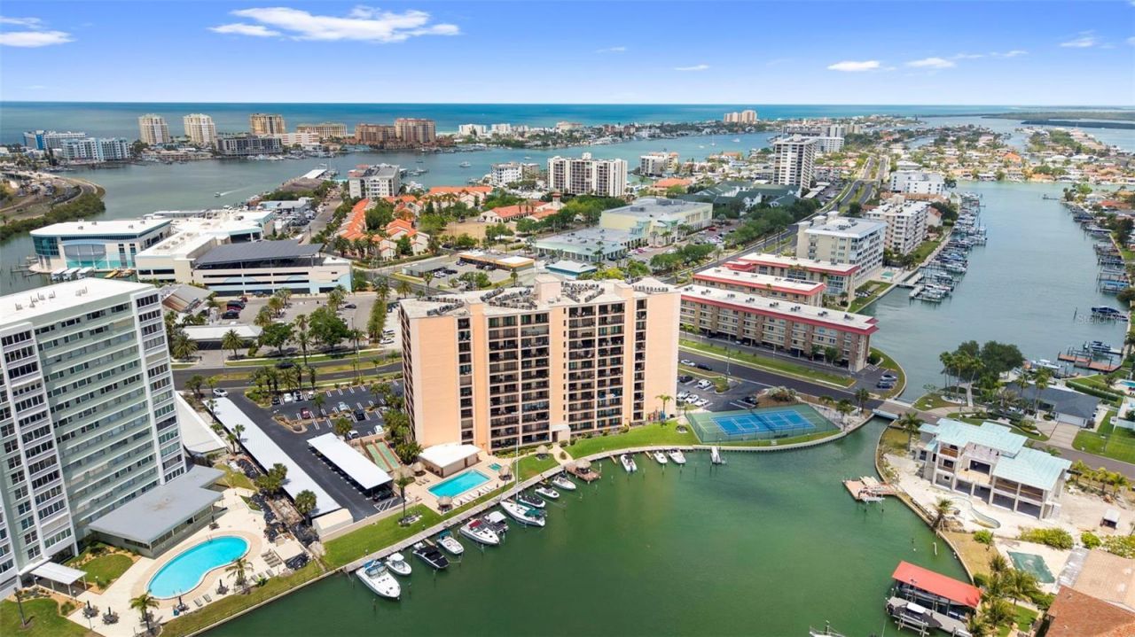 51 Island Way, Unit 608, Clearwater Beach, FL 33767 Photo