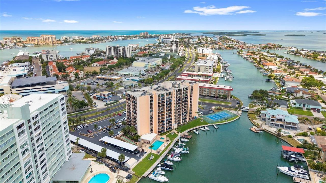 51 Island Way, Unit 608, Clearwater Beach, FL 33767 Photo
