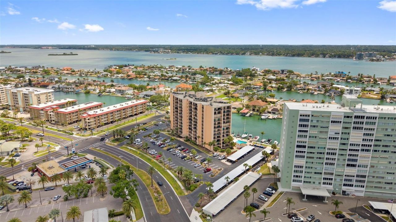 51 Island Way, Unit 608, Clearwater Beach, FL 33767 Photo