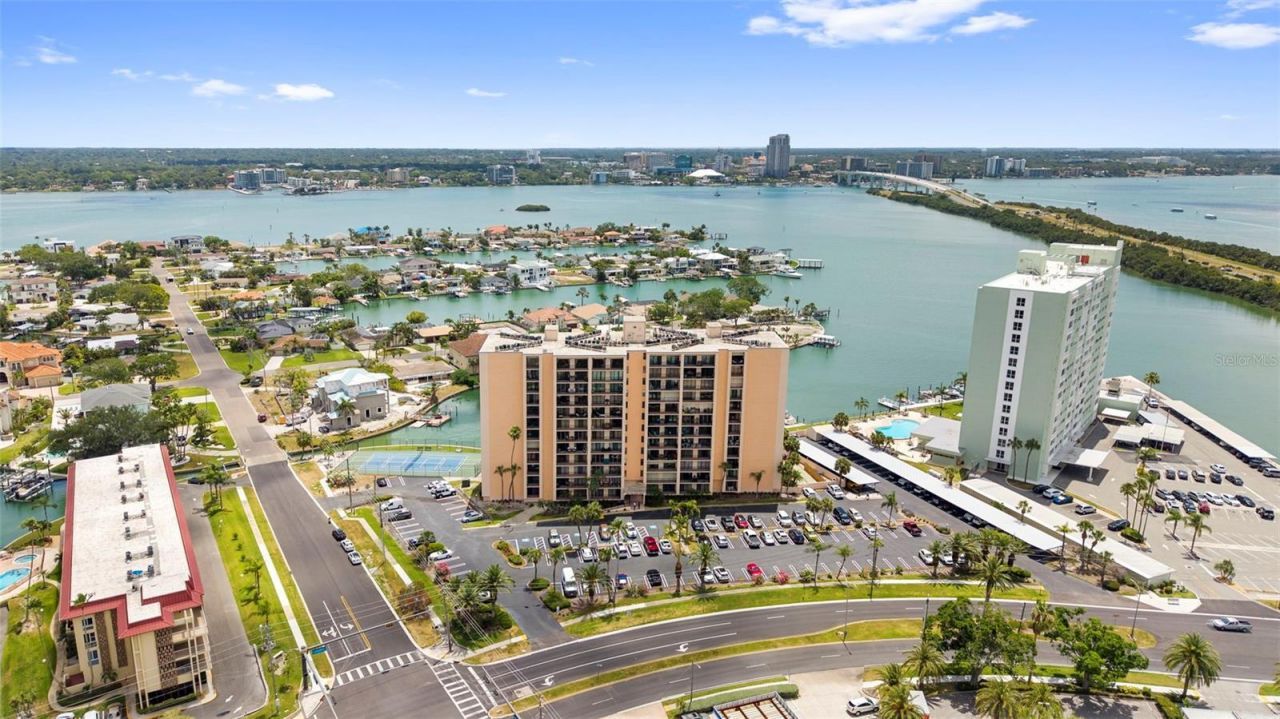 51 Island Way, Unit 608, Clearwater Beach, FL 33767 Photo