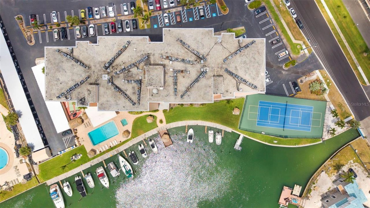 51 Island Way, Unit 608, Clearwater Beach, FL 33767 Photo