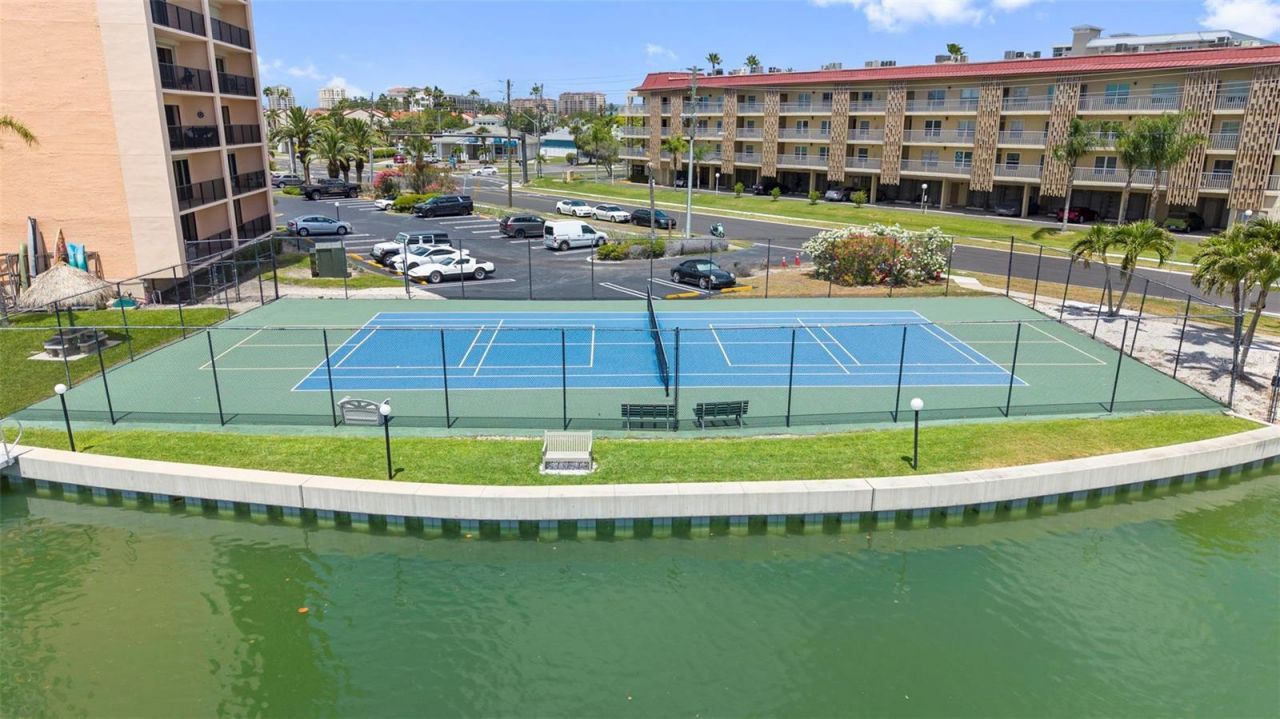 51 Island Way, Unit 608, Clearwater Beach, FL 33767 Photo